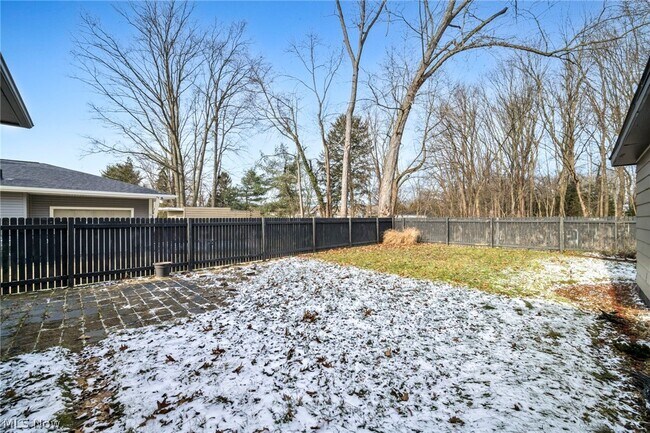 Building Photo - 1171 Jason Ave