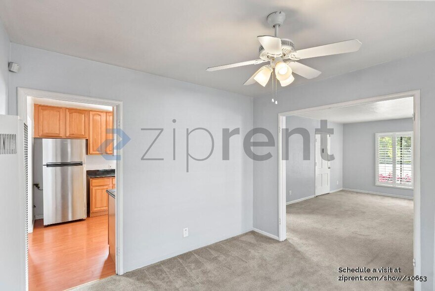 Building Photo - 277 W Juana Ave