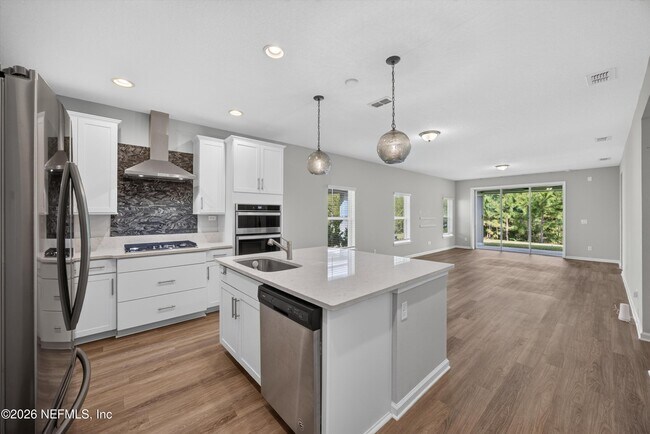 Building Photo - 75875 Saffron Ln