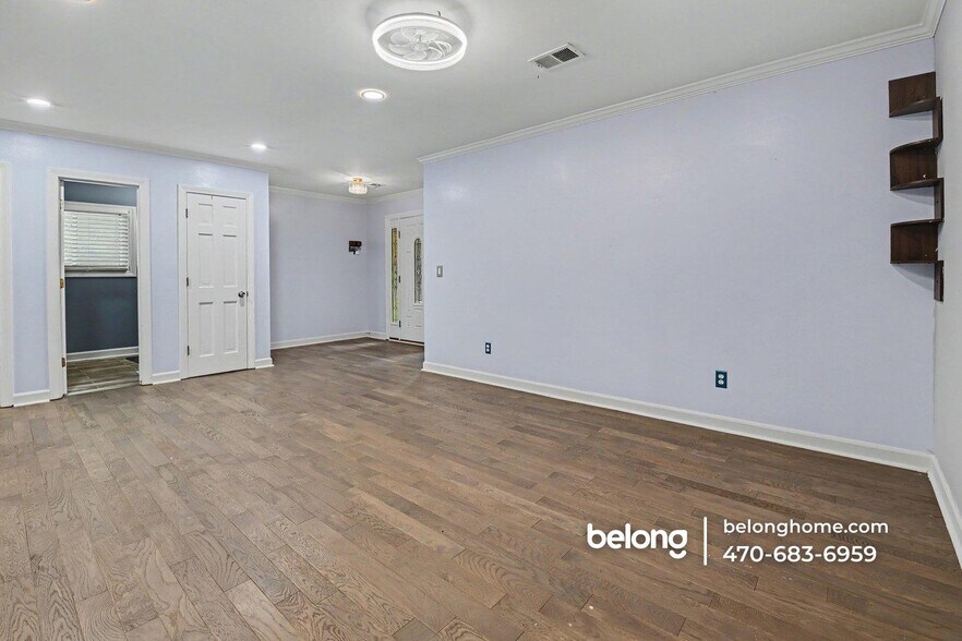 Building Photo - 988 Bridgegate Dr NE