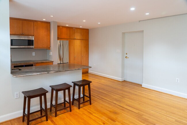 no dining table needed - 7630 Tomlinson Ave