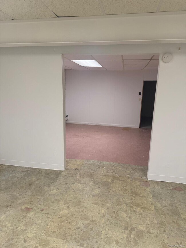 Building Photo - 126 Roosevelt Dr