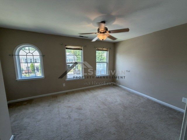 Building Photo - 100 Stratford Lakes Dr