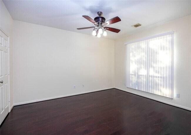 Building Photo - 2327 Centerbrook Ln