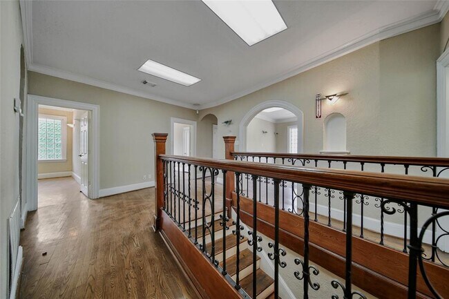 Building Photo - 5208 Harrisburg Blvd