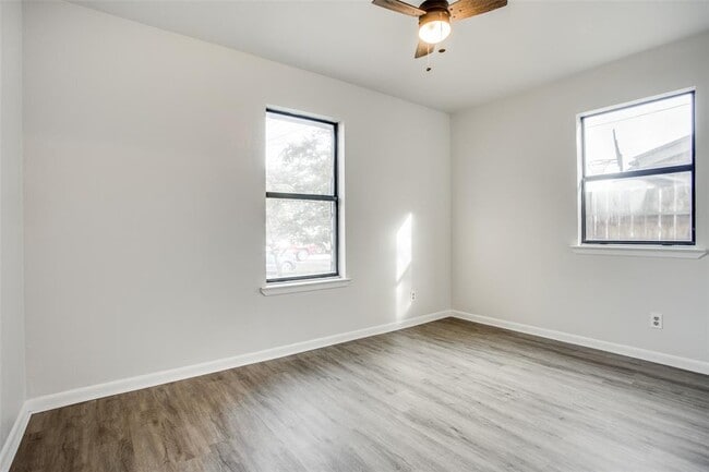 Building Photo - 2212 Rifle Bend Dr