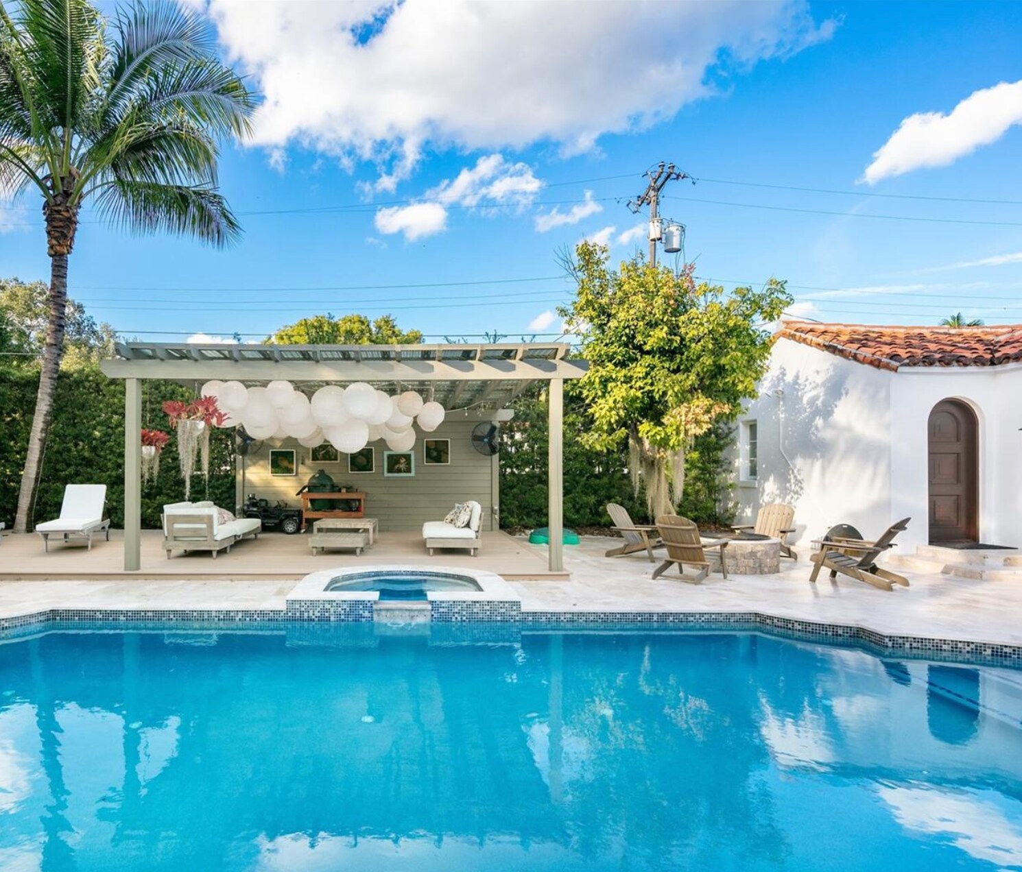 Building Photo - 113 NE 101st St