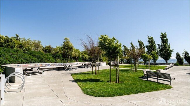 Building Photo - 451 Donahue St