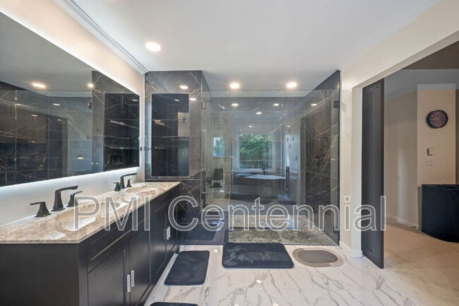 Building Photo - 2506 Retreat Dr NE