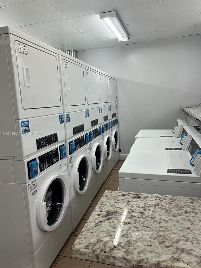 Building Photo - 850 N Miami Ave