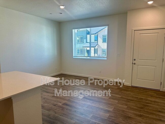 Building Photo - 3920 Pinnacles Ct