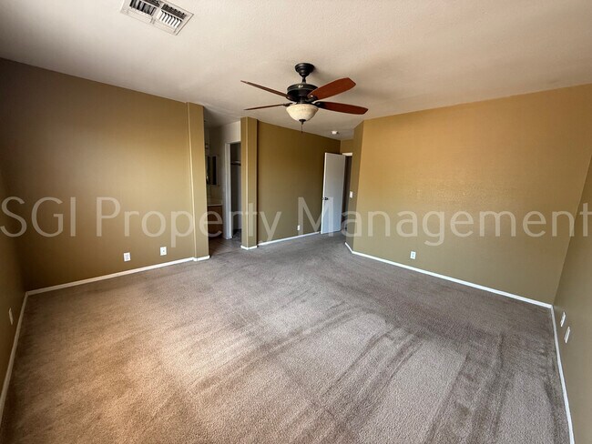 Building Photo - 9252 W Ironwood Dr