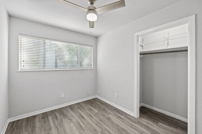 Building Photo - 2825 San Gabriel St