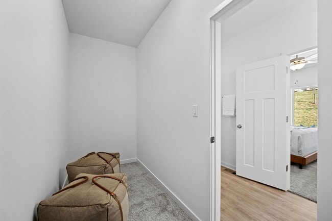 Building Photo - Townhouse for Rent