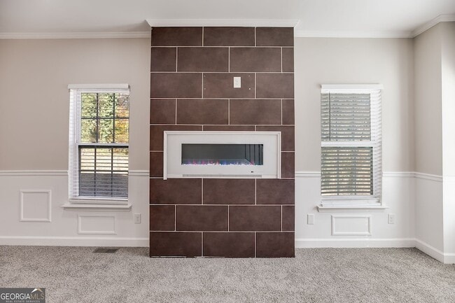 Building Photo - 960 N Grand Ave NW