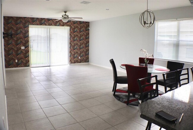 Building Photo - 536 Sapphire Dr