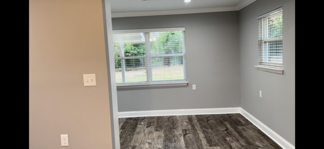 Building Photo - 1215 Antioch Rd