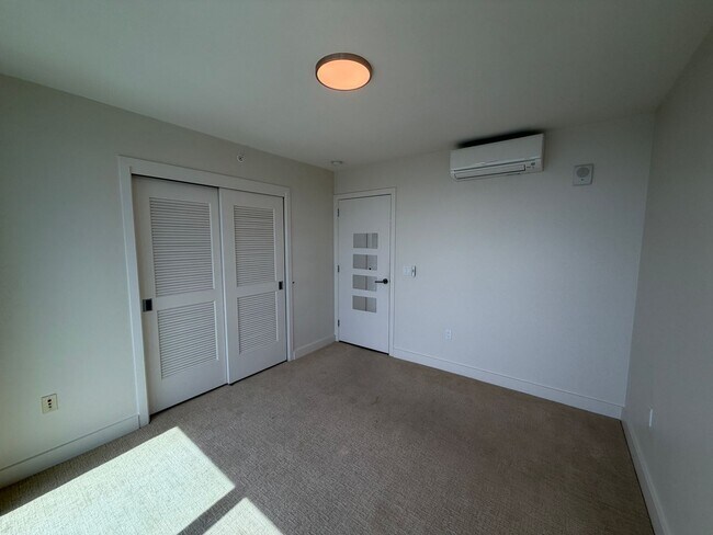 Building Photo - 600 Ala Moana Blvd