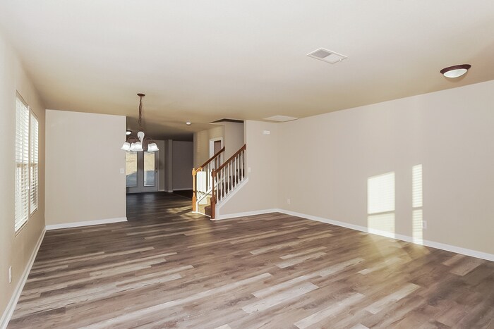 Building Photo - 203 Whitestone Dr NE