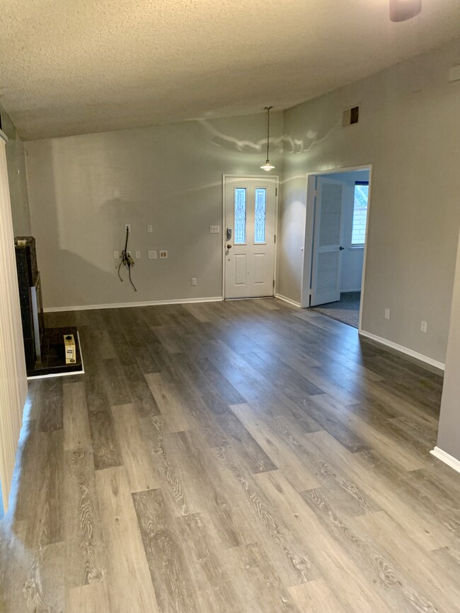 Living Room w/fireplace - 26102 Galvez Ct