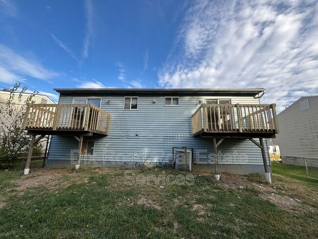 Building Photo - 11881 Hitchcock Dr