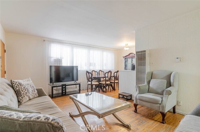 Building Photo - 1217 N Kingsley Dr