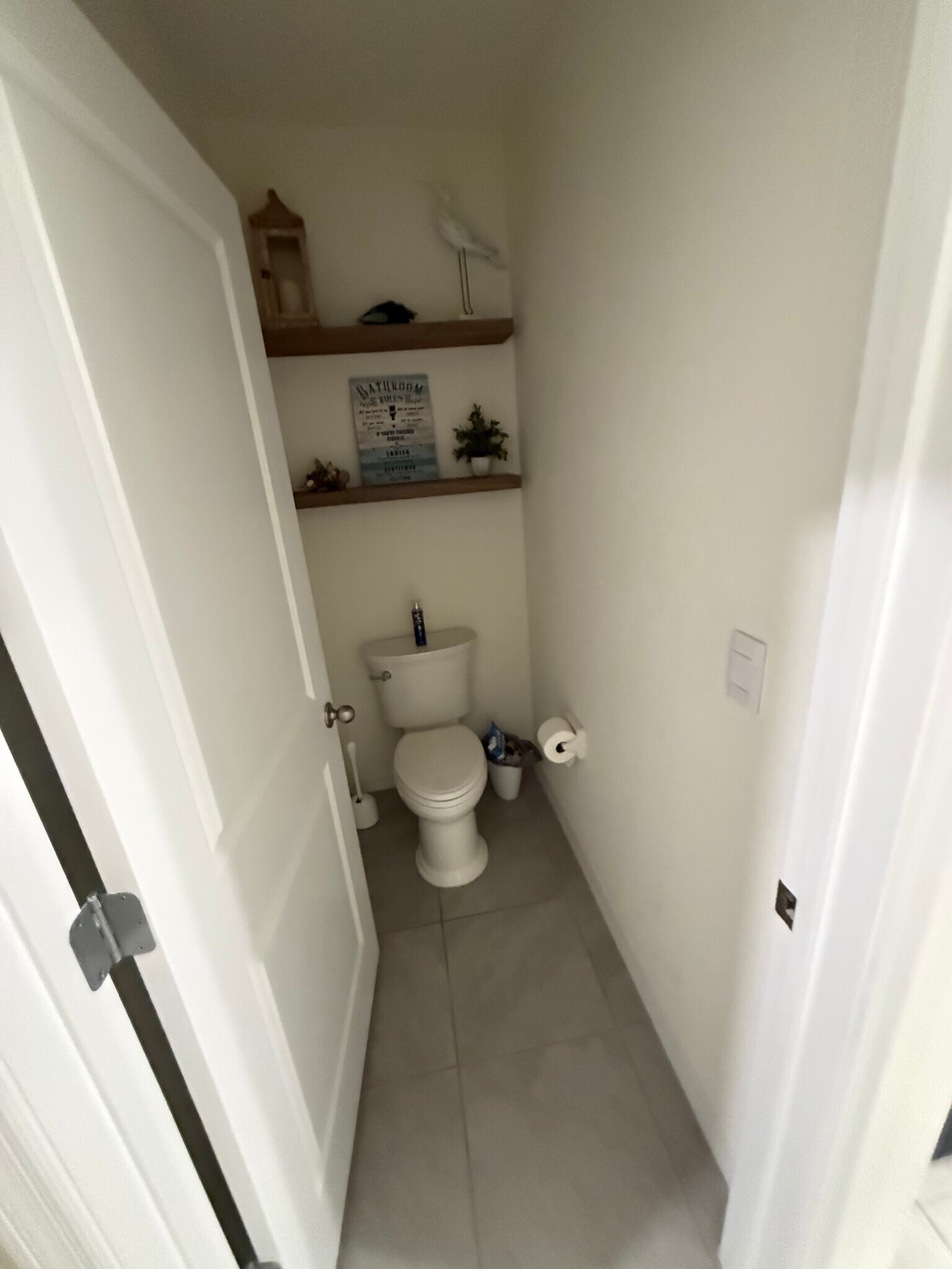 Master bath toilet room - 17014 Avon Dive Ln