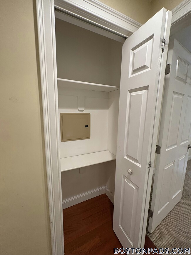 Building Photo - 83 Fairmount Ave