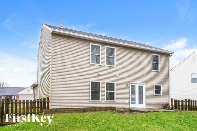 Building Photo - 334 N Odell St