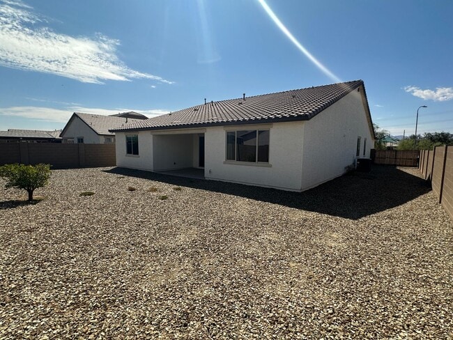 Building Photo - Corner Lot, RV Gate and Garage, Single Lev...