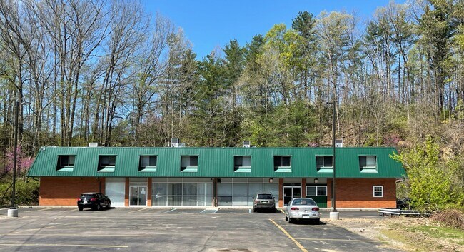 Primary Photo - 485 Richland Ave