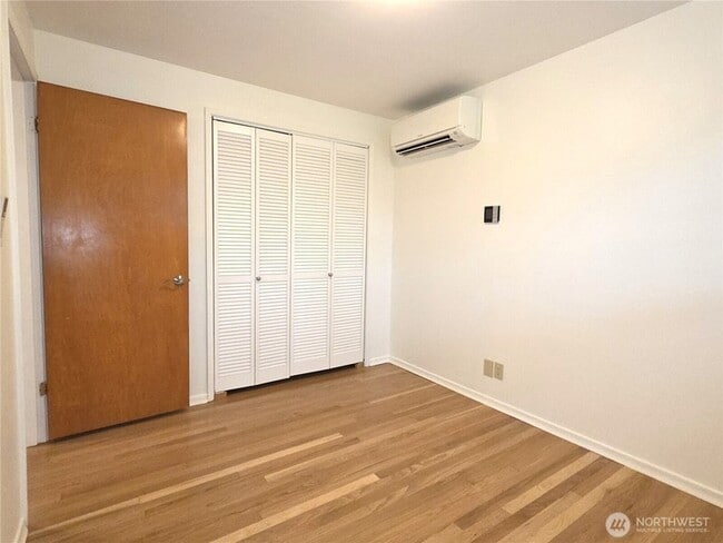 Building Photo - 16850 Palatine Ave N