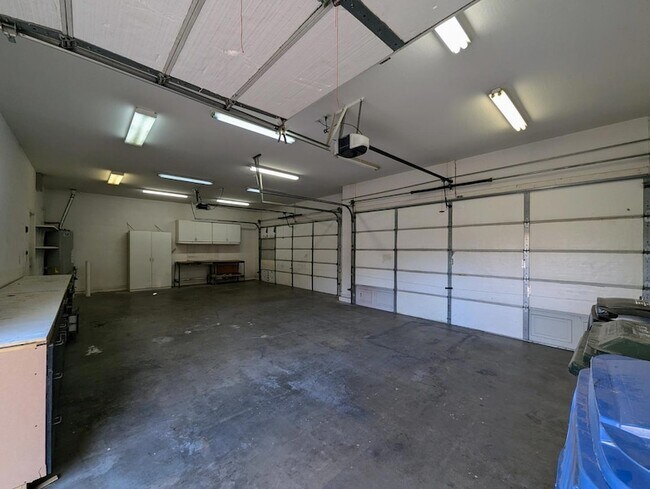 Building Photo - 3310 W Latona Rd