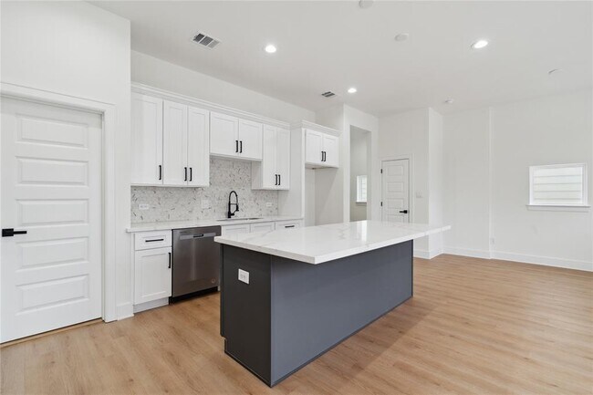 Building Photo - 4629 Balkin St