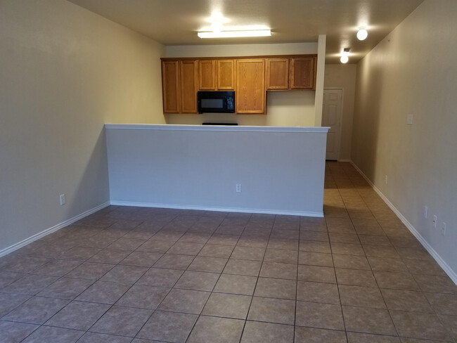 Building Photo - 10810 Mathom Landing