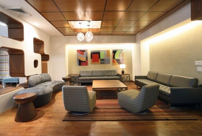 Building Photo - 3 bedroom in New York NY 10038