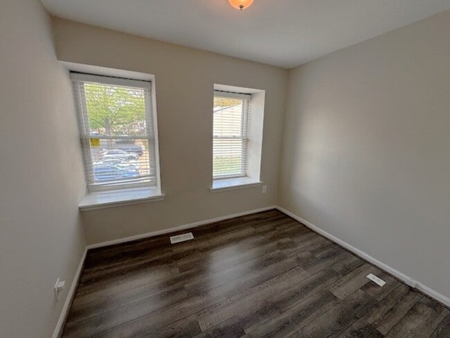 Building Photo - 1786 Forest Park Dr