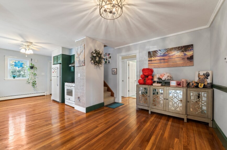 Building Photo - 101 W Plain St