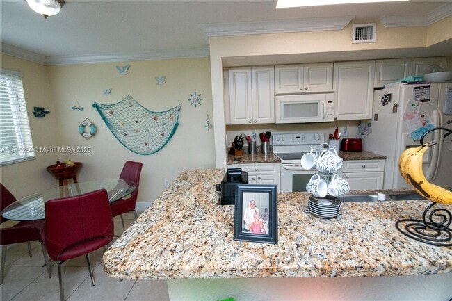 Building Photo - 21100 SW 87th Ave