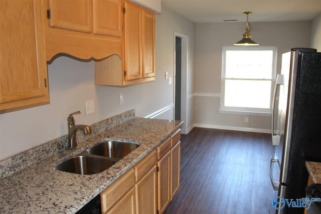 Building Photo - 108 Harpers Hop Ct