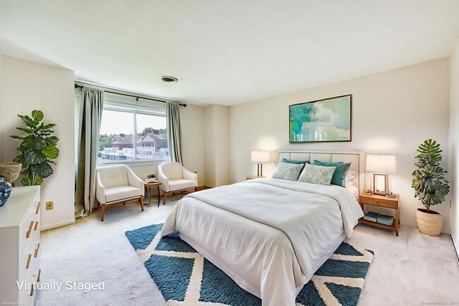 Building Photo - 592 Mountain Rd