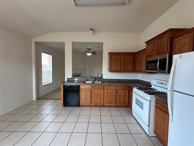 Building Photo - 14611 Becurtesy Ct