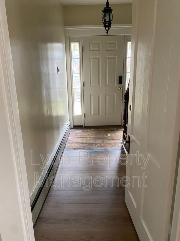 Building Photo - 793 Gifford Rd