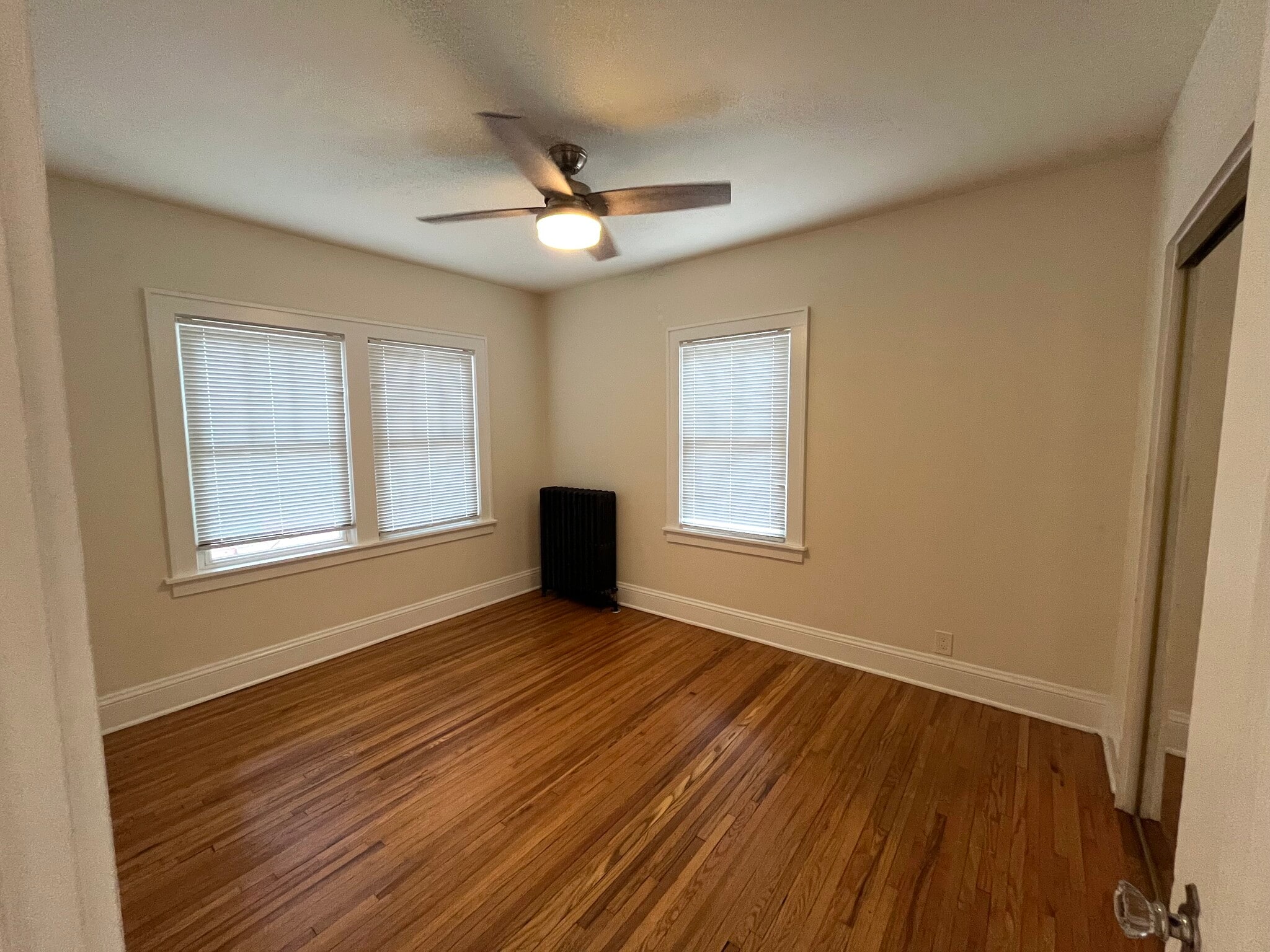 Bedroom 2 - 1633 E River Ter