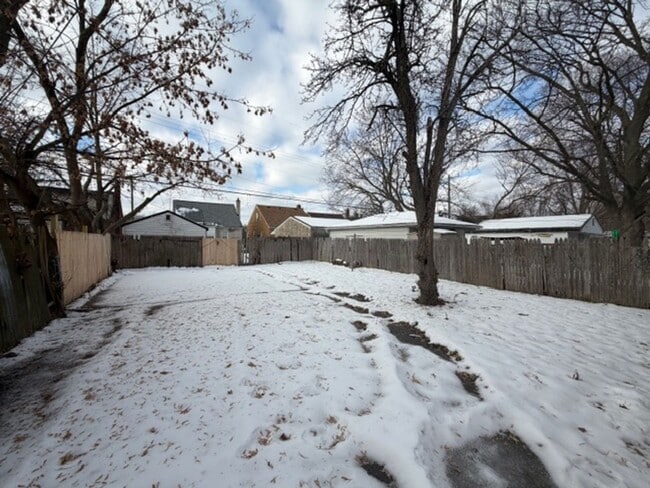 Building Photo - Charming 3 bedroom house for lease in Nice area