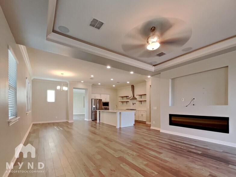 Building Photo - 4186 E Ronald St