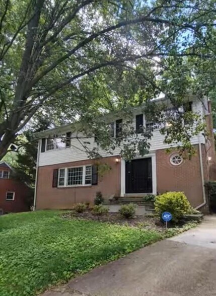 Building Photo - 6205 Quebec Pl