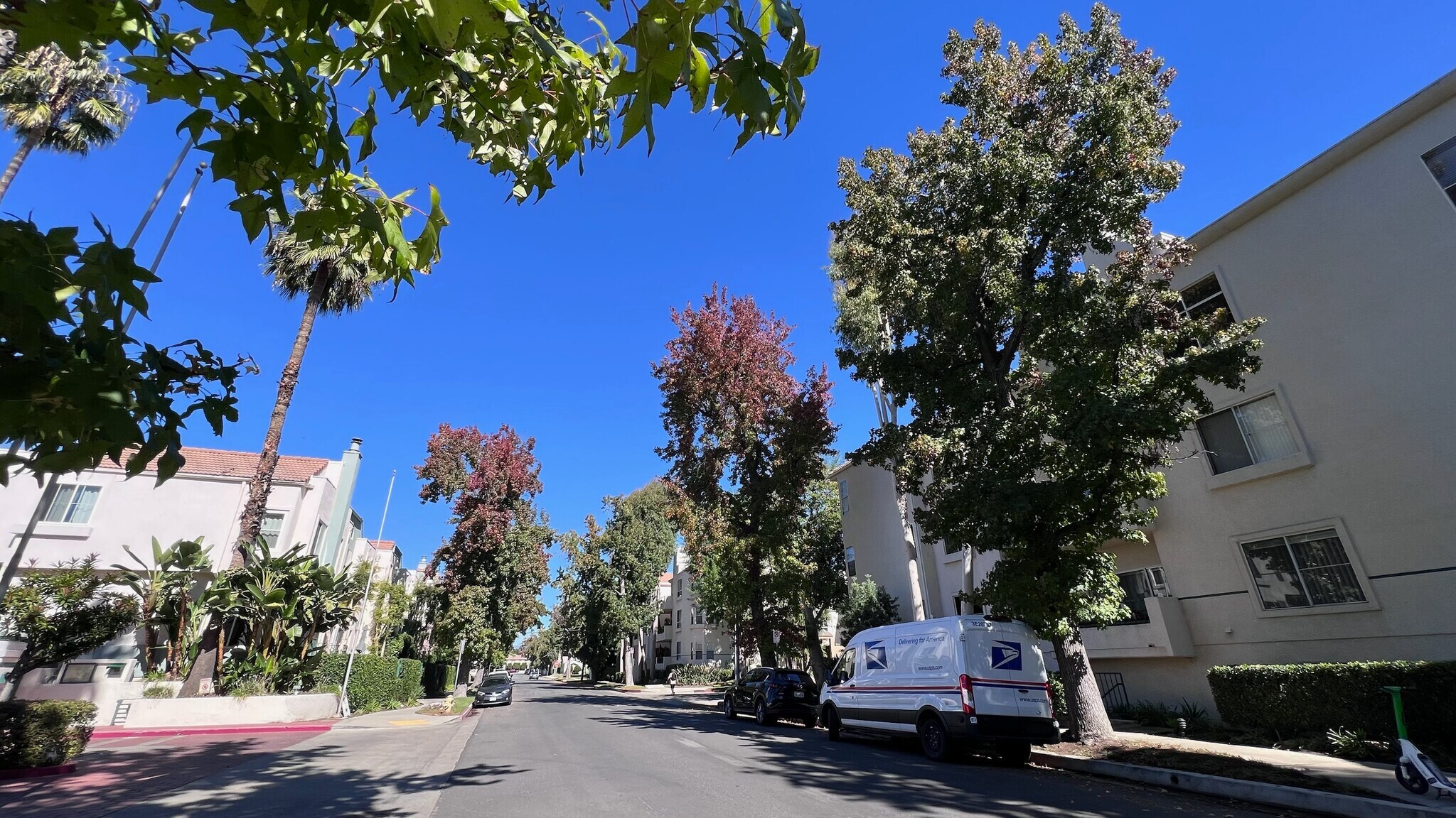 Building Photo - 5420 Sylmar Ave