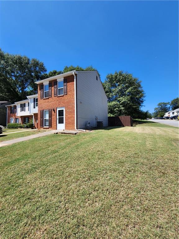 Building Photo - 1565 Springleaf Ct SE