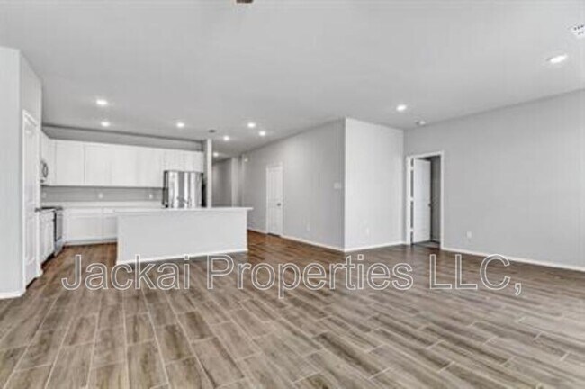 Building Photo - 1217 Benwick Dr